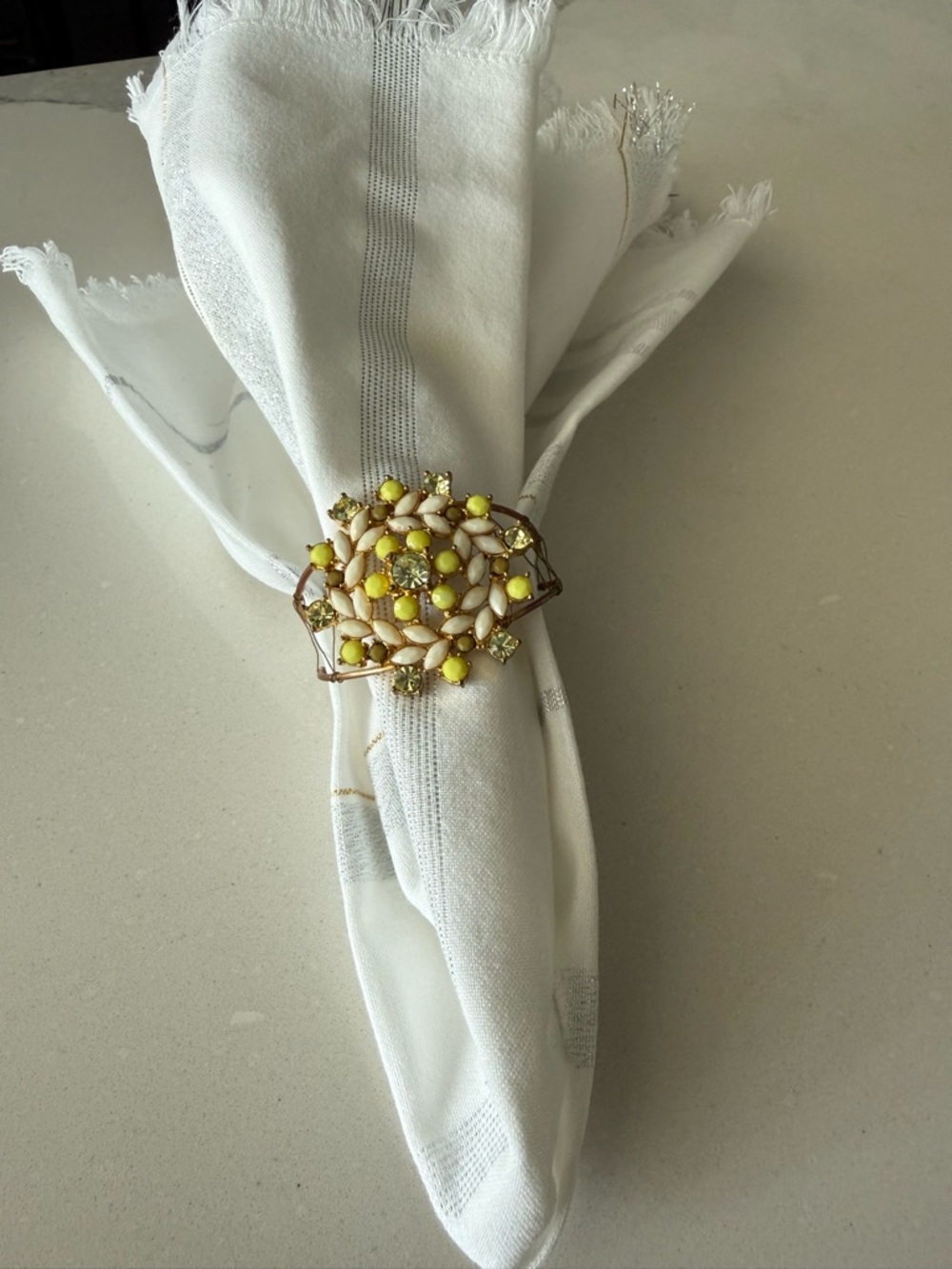 Anthropologie Floral Cluster Napkin Rings inset of 10